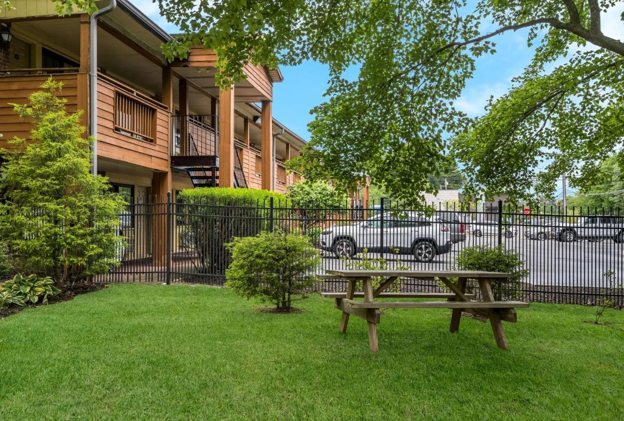 Surestay Plus By Best Western Woodbury Inn Dış mekan fotoğraf