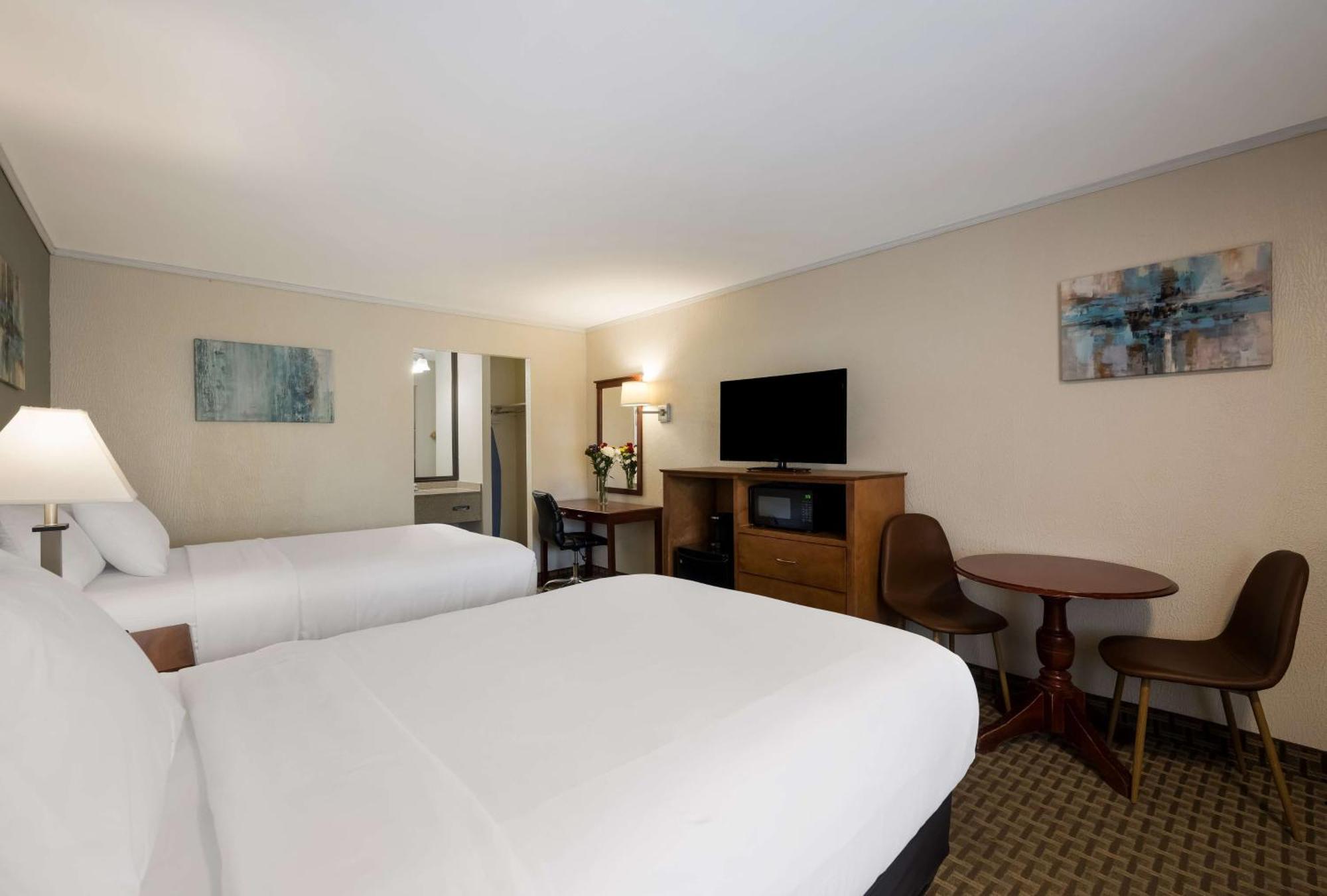 Surestay Plus By Best Western Woodbury Inn Dış mekan fotoğraf