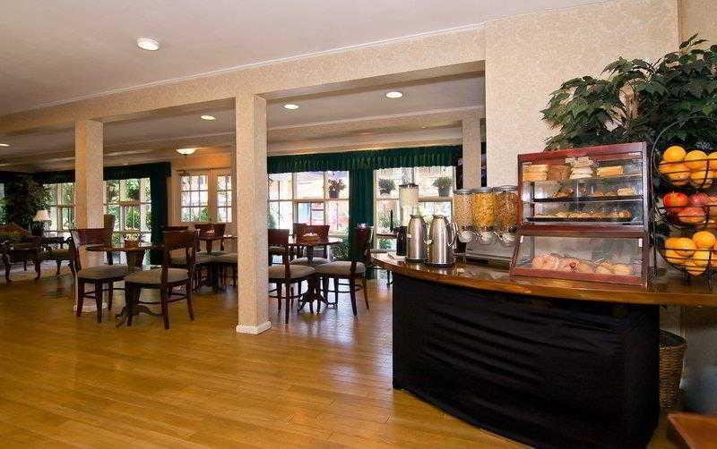 Surestay Plus By Best Western Woodbury Inn Dış mekan fotoğraf